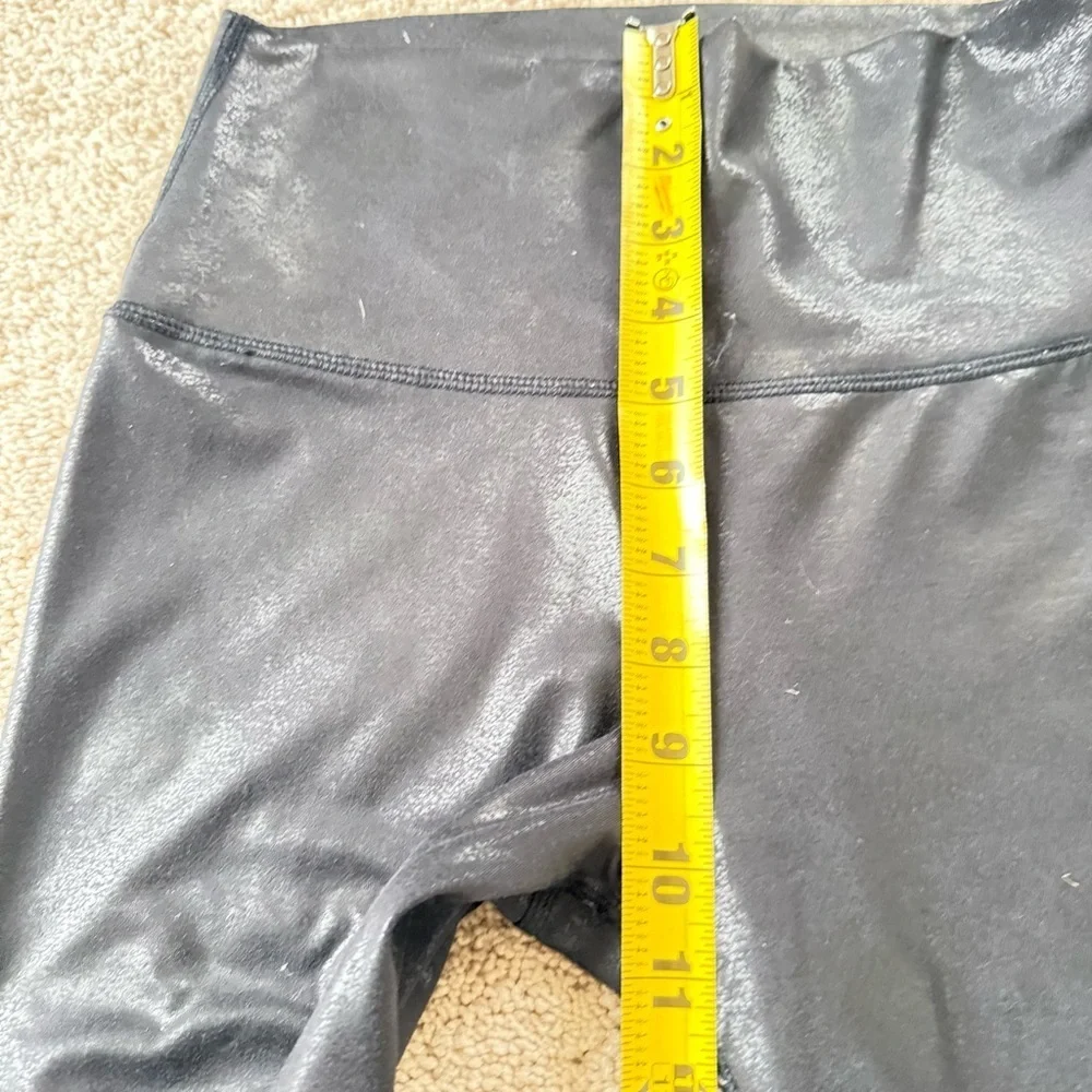 Aerie Black Shiny Leggings M